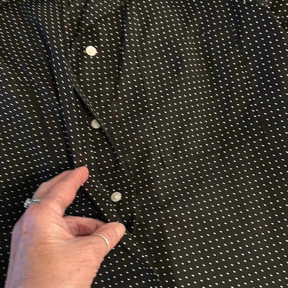 LIZ CLAIBORNE POLKA DOP DRESSY BLOUSE SIZE PM - Picture 8 of 15